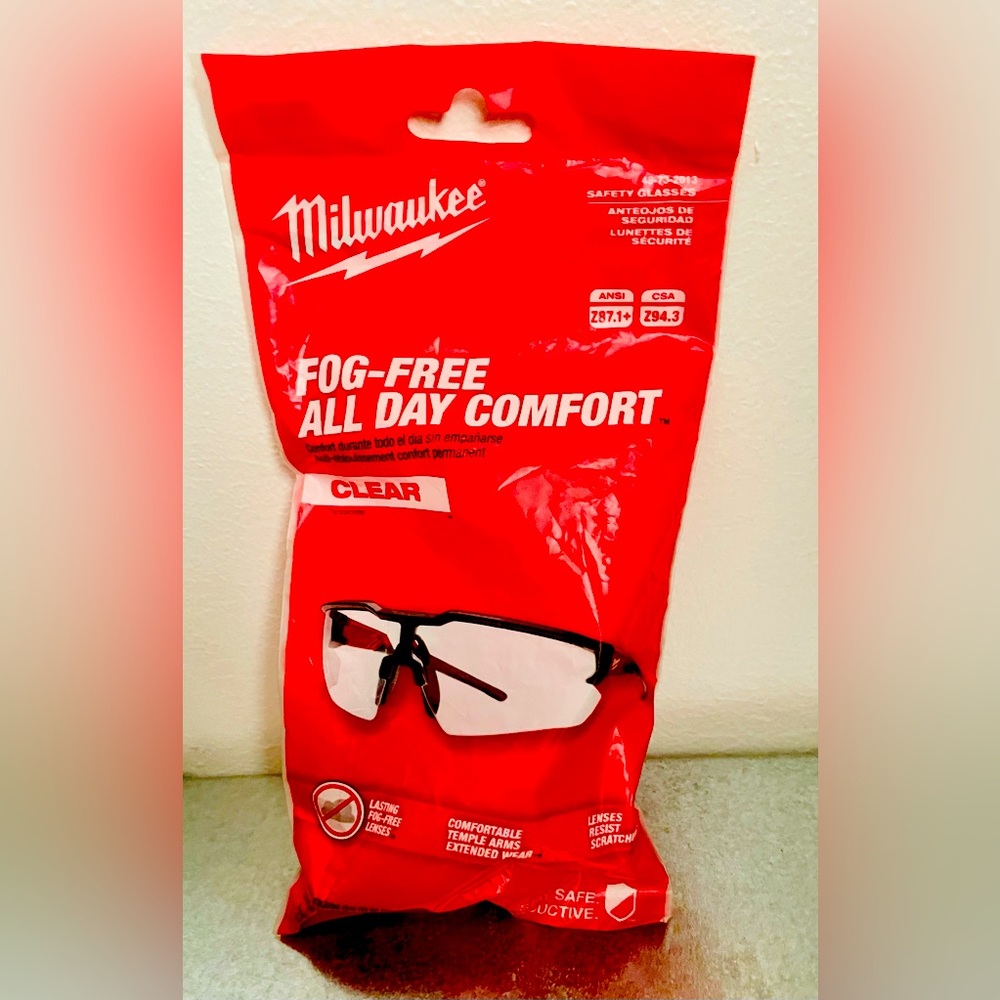Milwaukee Anti-Fog Safety Glasses Clear Lens Black/Red Frame
